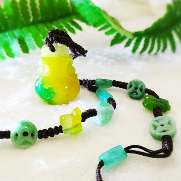 Necklace Genuine YellowJade VASE Green Rabbit Coin - Picture 3 of 14